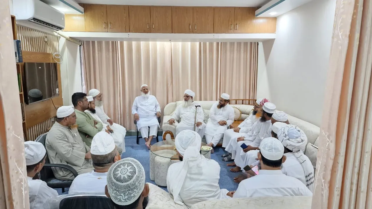 জামায়াত আমিরের স্বাস্থ্যের খোঁজ নিতে তার বাসায় ইসলামী দলগুলোর নেতারা