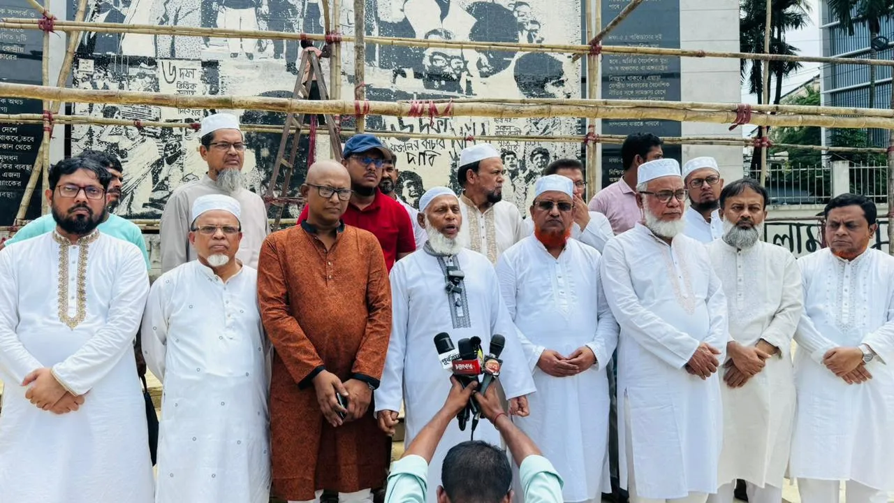চট্টগ্রামে ১১ দলের নেতাদের লালদিঘীর সমাবেশস্থল পরিদর্শন