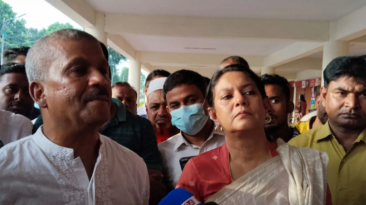 গোপালগঞ্জে হামলাকারীদের কোনোভাবেই ছাড় দেয়া হবে না : আইন উপদেষ্টা