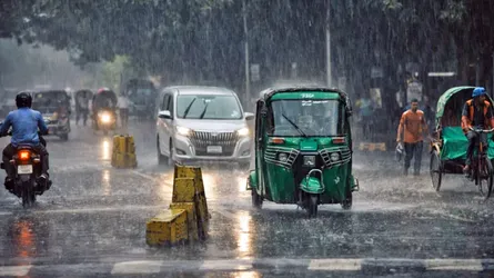 ঢাকায় আজ হালকা বৃষ্টির সম্ভাবনা, গরম থাকবে