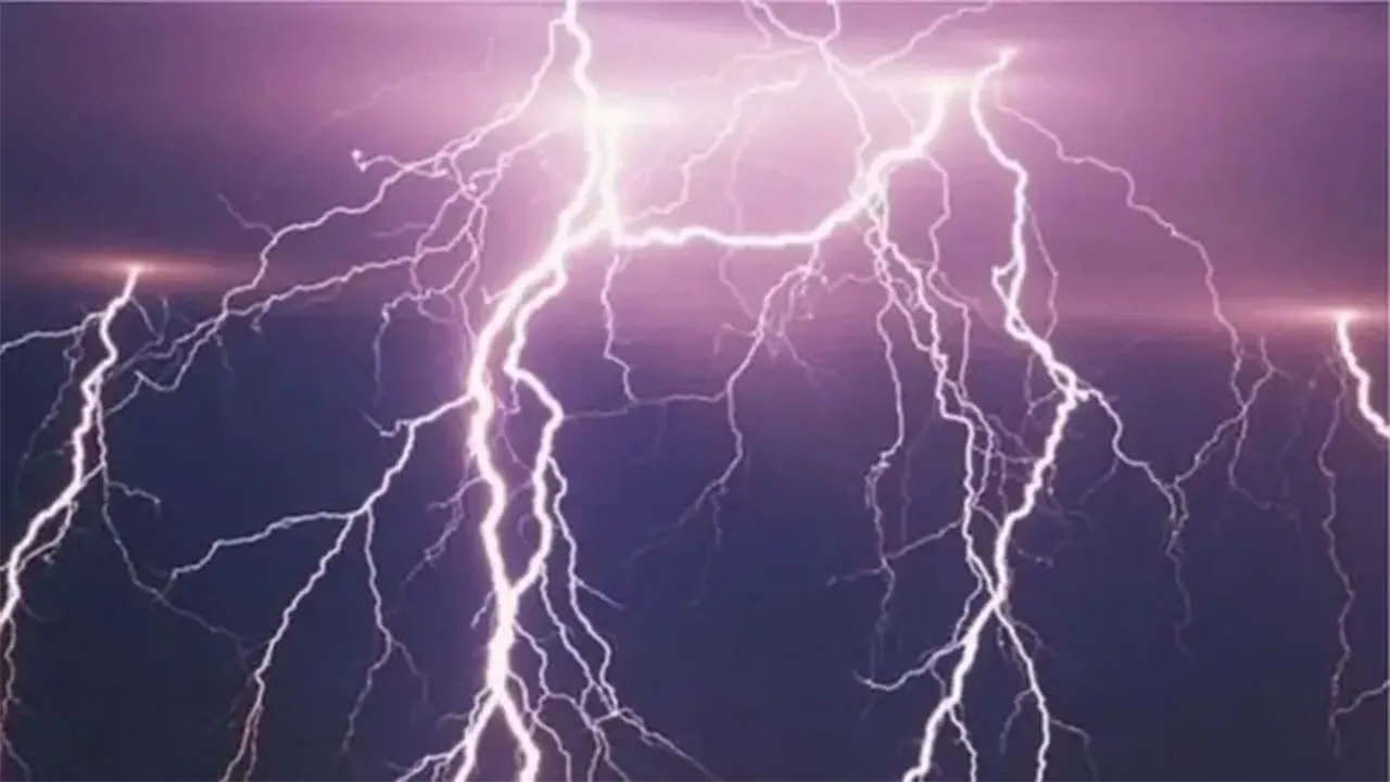 দেশে সবচেয়ে বেশি বজ্রপাত হয় কোন জেলায়, কেন