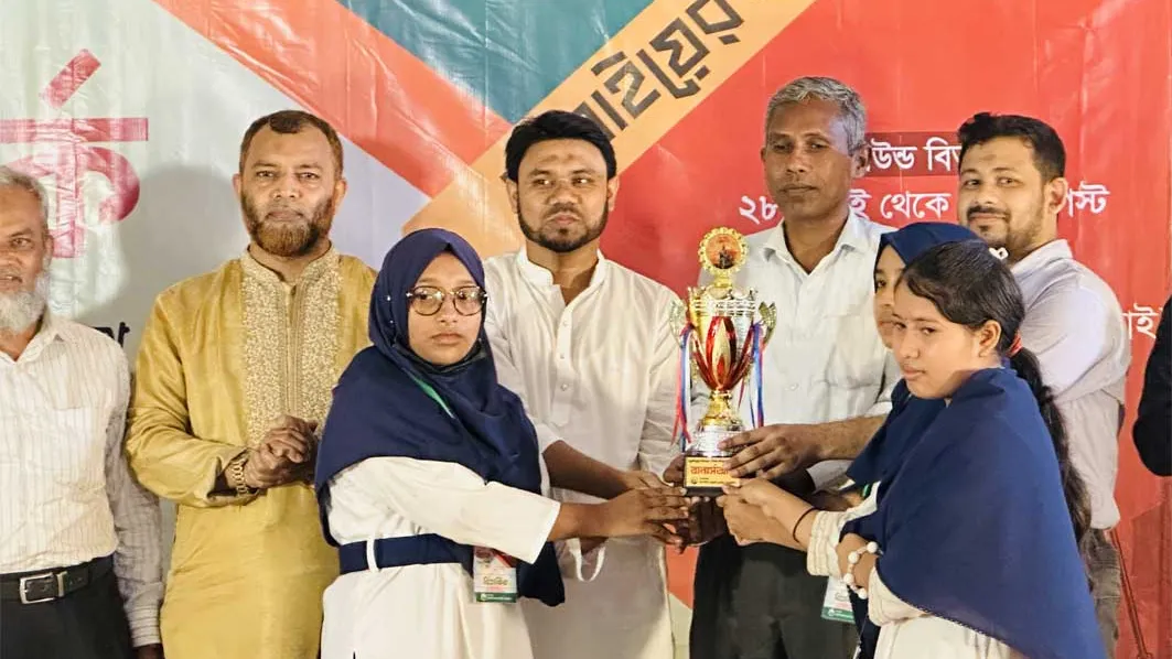 জুলাই উপলক্ষে লোহাগাড়ায় বিতর্ক প্রতিযোগিতা