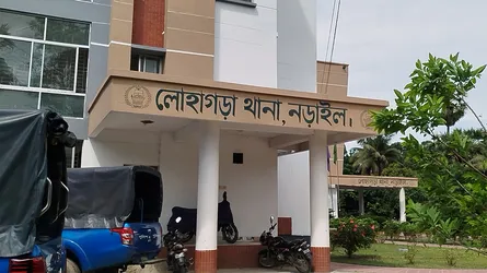 টিকটকে আসক্ত স্ত্রীকে হত্যার অভিযোগে স্বামী আটক