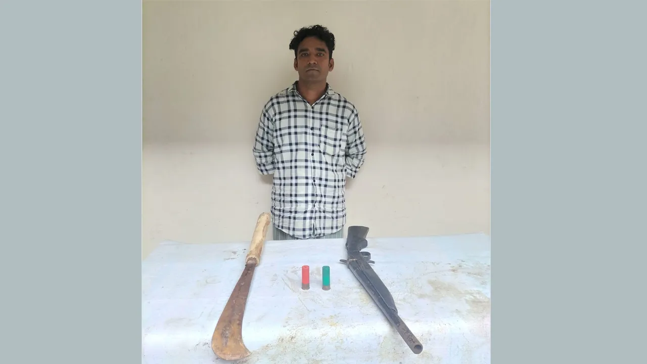চট্টগ্রামে মাদক ও বন্দুকসহ আটক ১