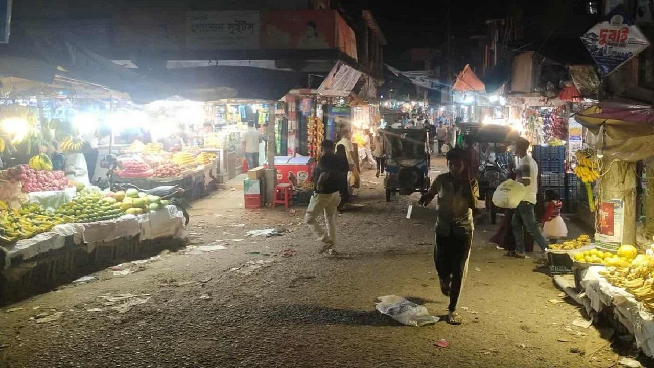 পদুয়া বাজার, লোহাগাড়া, চট্টগ্রাম