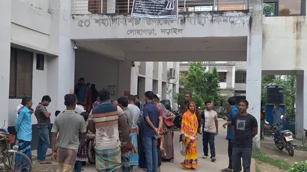 লোহাগড়ায় আধিপত্য বিস্তার নিয়ে ভ্যানচালককে কুপিয়ে হত্যা