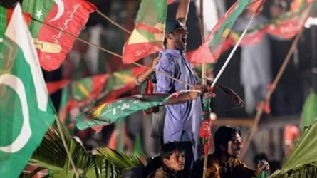ইসলামাবাদ ঘেরাও কর্মসূচি ঘোষণা পিটিআইয়ের