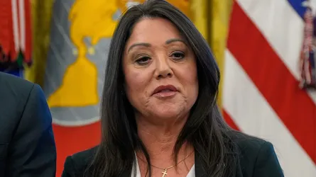 পদত্যাগের ঘোষণা মার্কিন শ্রমমন্ত্রীর