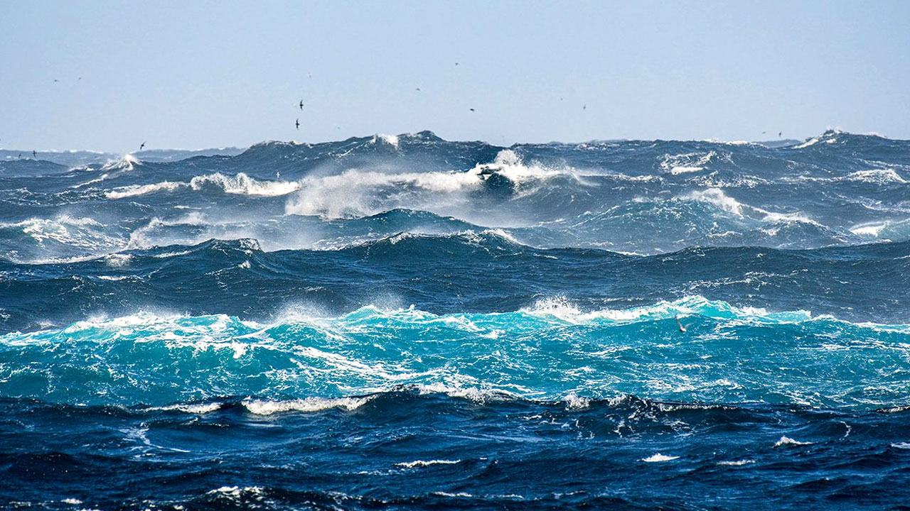 Low-pressure-at-sea3
