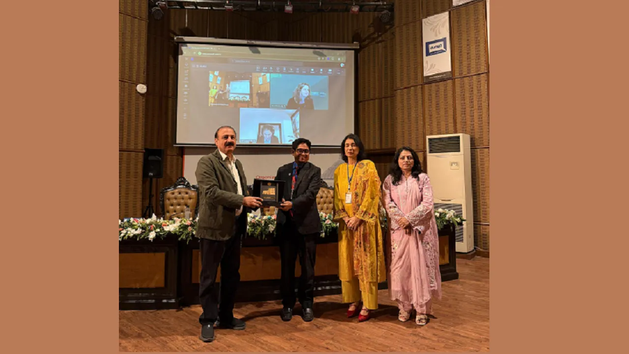 পাকিস্তানে আন্তর্জাতিক সম্মেলনে মানারাত ইউনিভার্সিটির ড. আবুল কালাম আজাদের অংশগ্রহণ