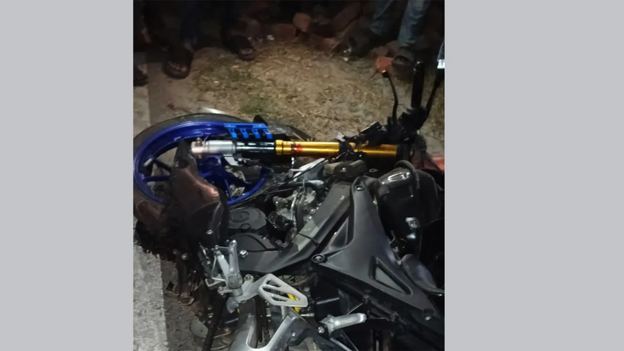 মুন্সীগঞ্জে দুই মোটরসাইকেলের সংঘর্ষে পল্লী বিদ্যুৎ কর্মকর্তা নিহত, আহত ৩