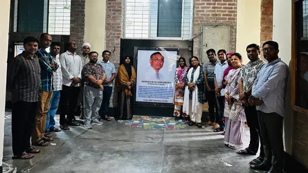 মাভাবিপ্রবির প্রথম ভিসি অধ্যাপক ড. ইউসুফ শরীফ আহমেদ খানের ম্যুরাল উদ্বোধন