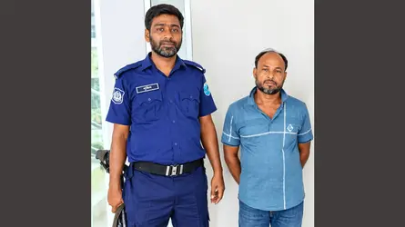 ডাসারে ইয়াবাসহ মাদককারবারি গ্রেফতার