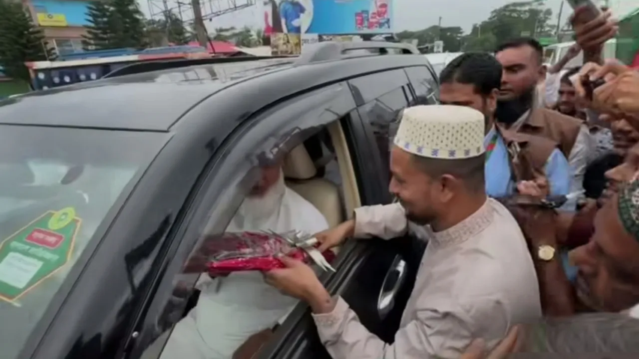 দুর্যোগে মানুষের পাশে দাঁড়ানো জামায়াতের নৈতিক দায়িত্ব : জামায়াত আমির