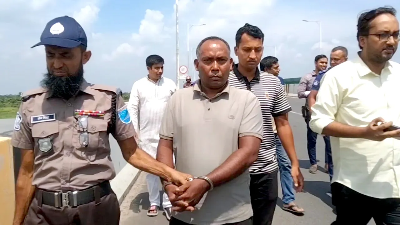 ধর্ষণের পর শম্পাকে হত্যার পর তার শিশুসন্তানকে নদীতে ফেলে দেয় ফারুক