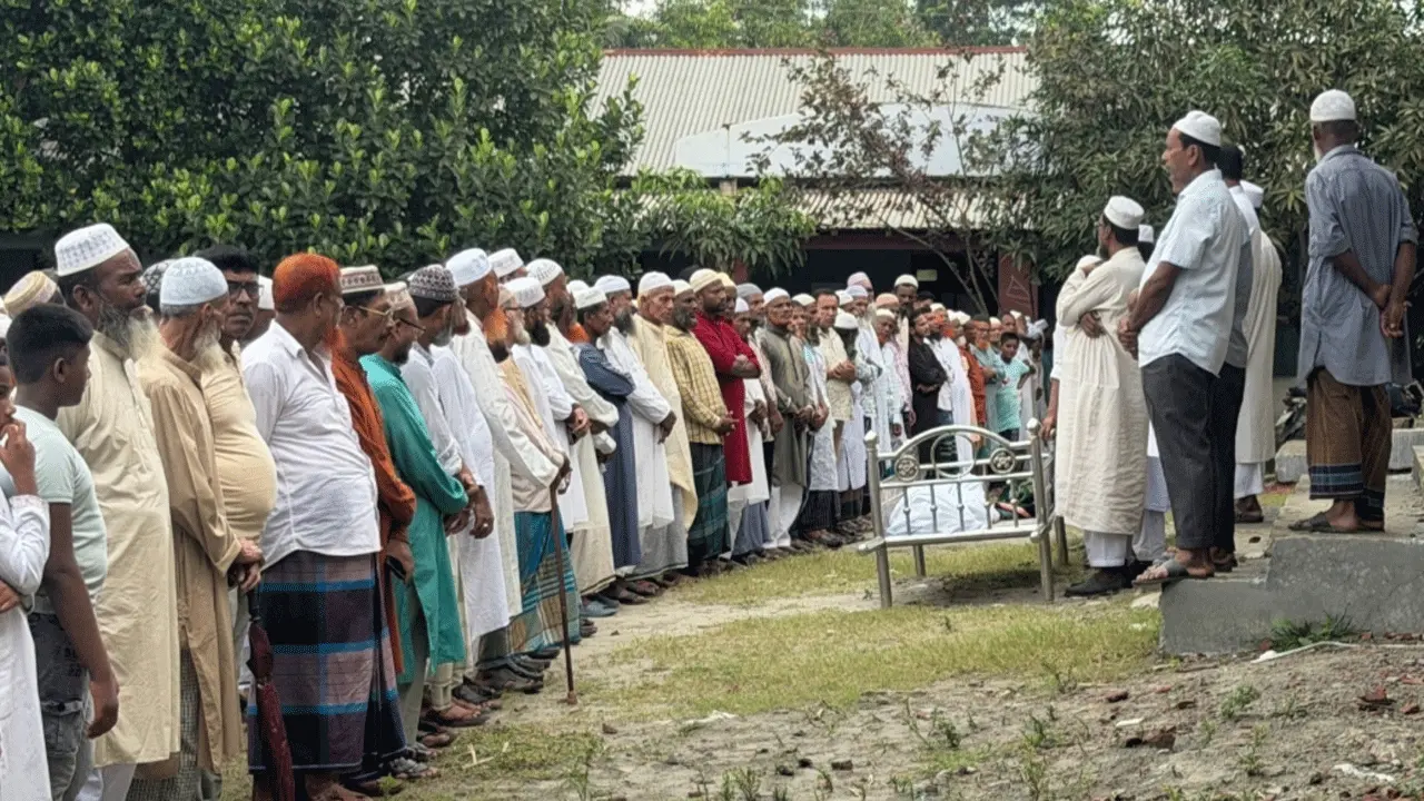 ট্রাক দুর্ঘটনায় আহত উচ্চ বিদ্যালয়ের প্রধান শিক্ষকের মৃত্যু