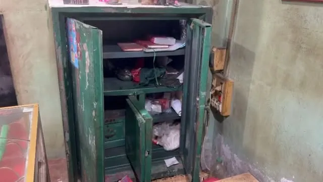 মাদারীপুরে ৬টি স্বর্ণের দোকানে ডাকাতি, আহত ১