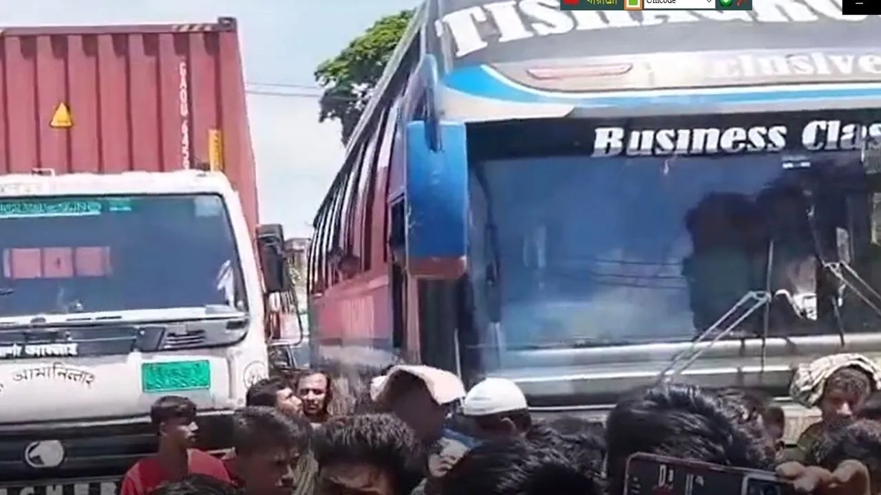 মাধবদীতে বিদ্যুতের দাবিতে ঢাকা-সিলেট মহাসড়ক অবরোধ