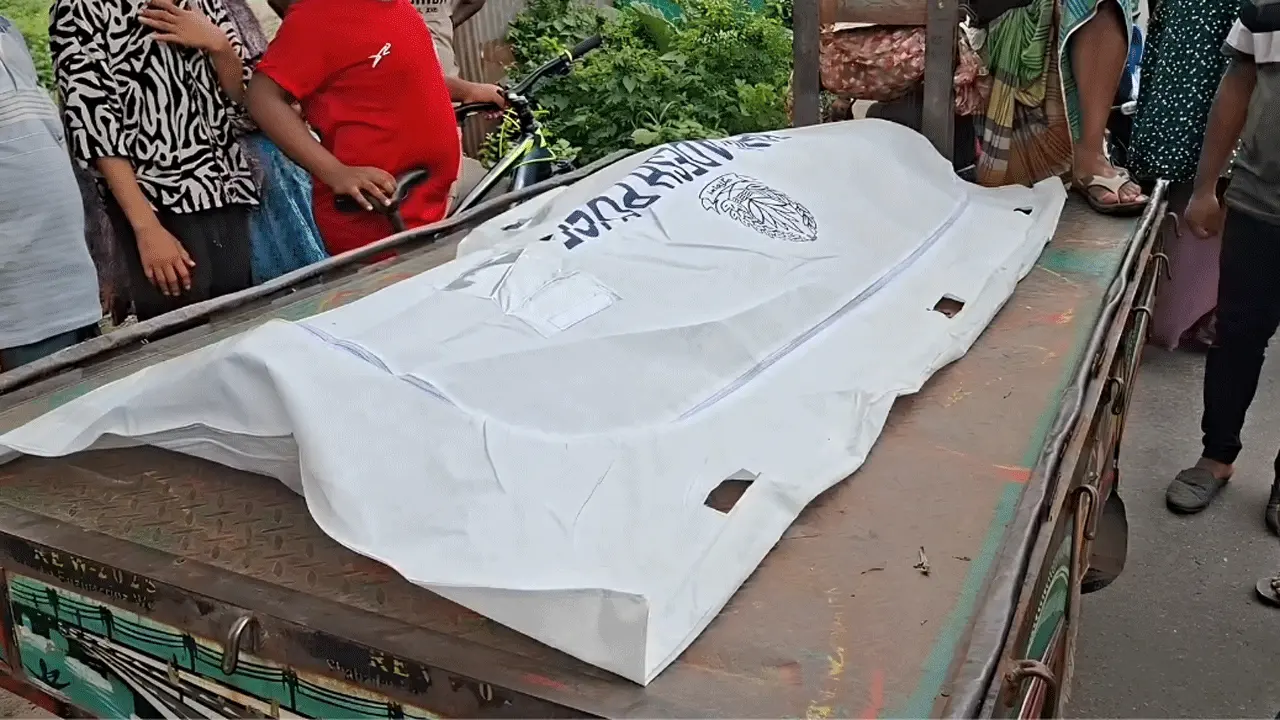 মাধবদীতে সড়কের পাশের ময়লার স্তুপ থেকে যুবকের লাশ উদ্ধার