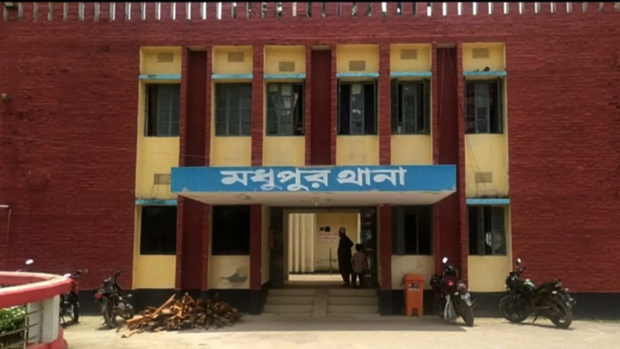 মধুপুরে নিয়ন্ত্রণ হারিয়ে মোটরসাইকেল আরোহী ২জন নিহত