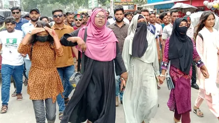 শহীদ ছাত্রনেতা রাব্বির খুনিদের গ্রেফতারের দাবিতে মাগুরায় বিক্ষোভ