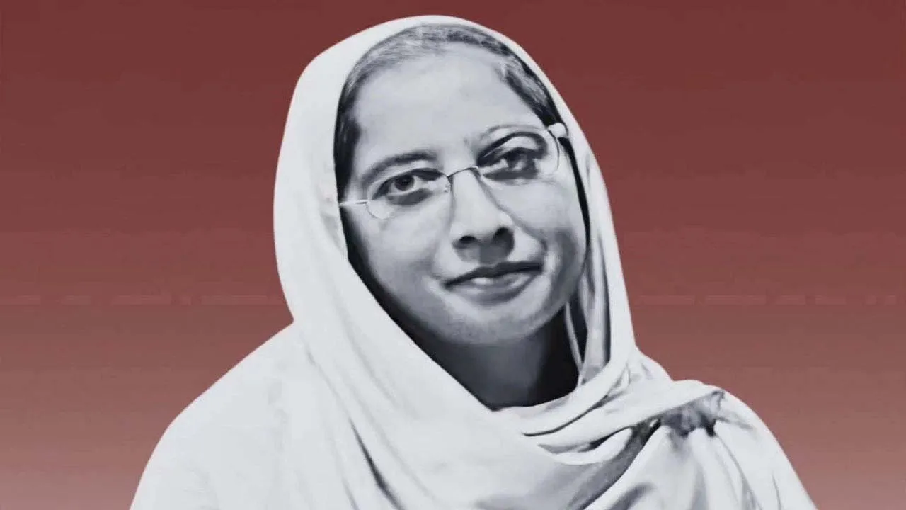 দগ্ধ শরীরে শিশুদের বাঁচানোর চেষ্টা করা সেই শিক্ষক মাহেরীনের মৃত্যু