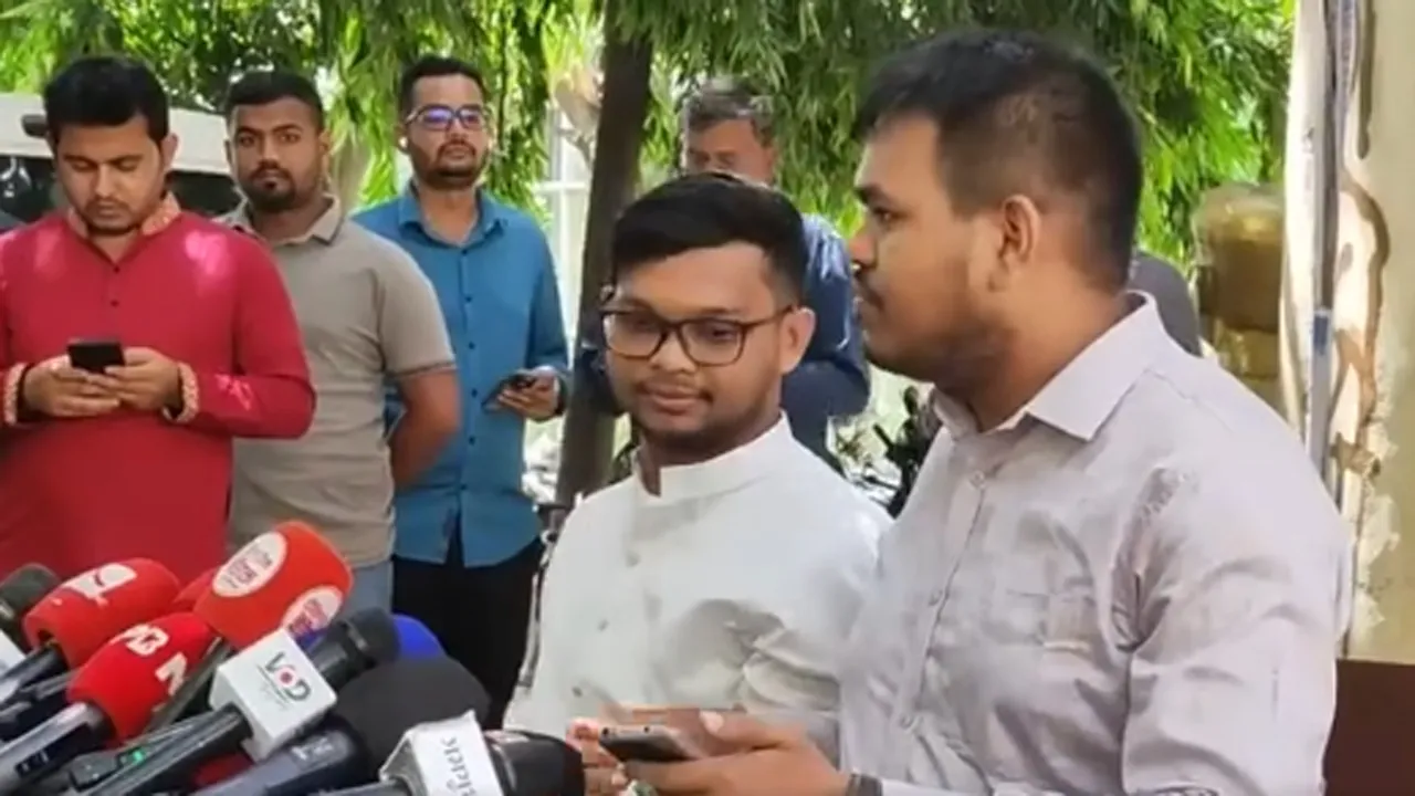 সরে দাঁড়ালেন জিএস প্রার্থী মাহিন, সমর্থন বাকেরকে