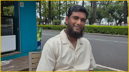 হে আল্লাহ, আপনিই একমাত্র আমাদের রক্ষা করতে পারেন