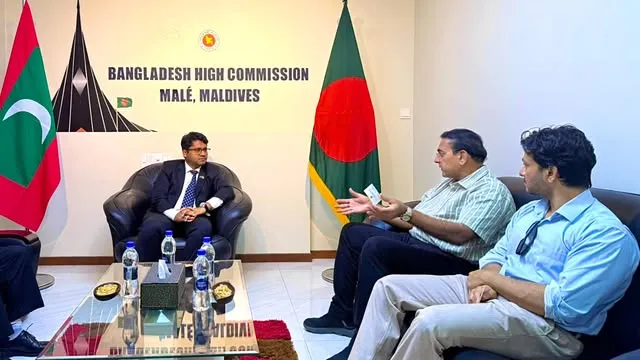 প্রবাসী বাংলাদেশীদের কাজে মুগ্ধ মালদ্বীপের কোকা-কোলা কোম্পানি