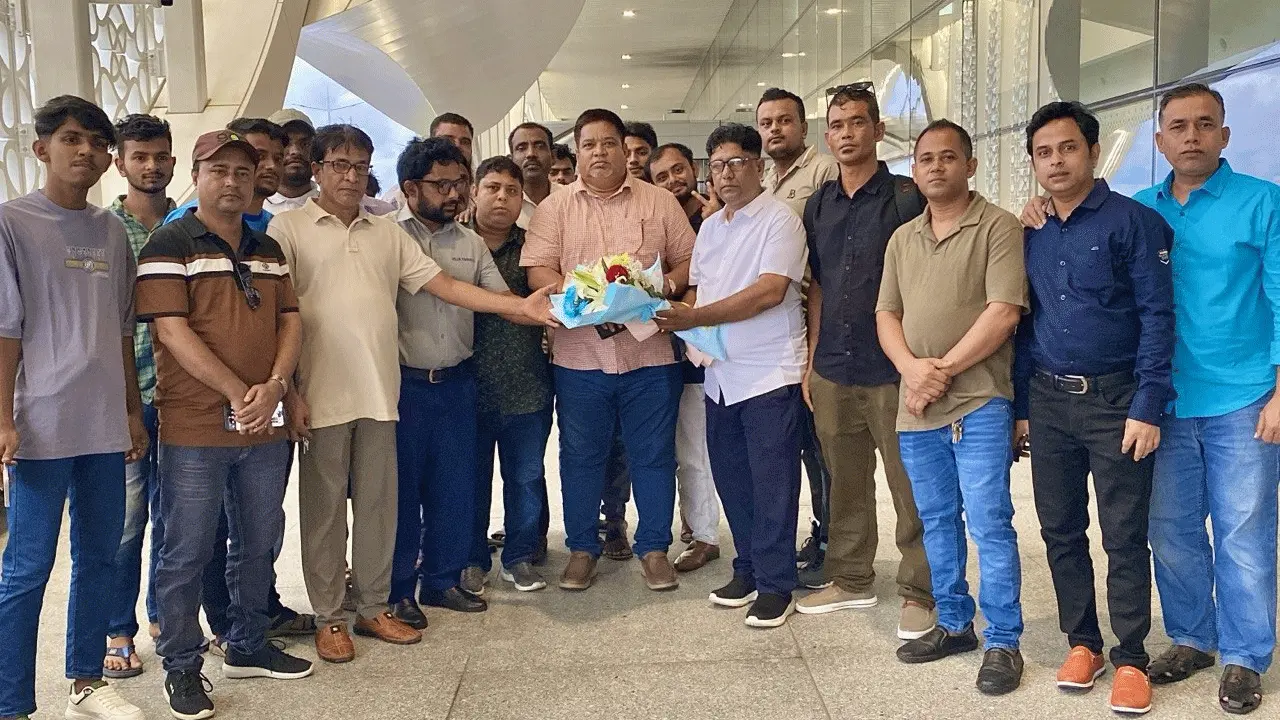 ব্রাহ্মণবাড়িয়ার এমপি এম এ হান্নানকে মালদ্বীপে সংবর্ধনা