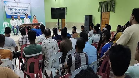 মালদ্বীপের মামিগিলি আইল্যান্ডের বাংলাদেশিদের সাথে হাইকমিশনারের মতবিনিময়