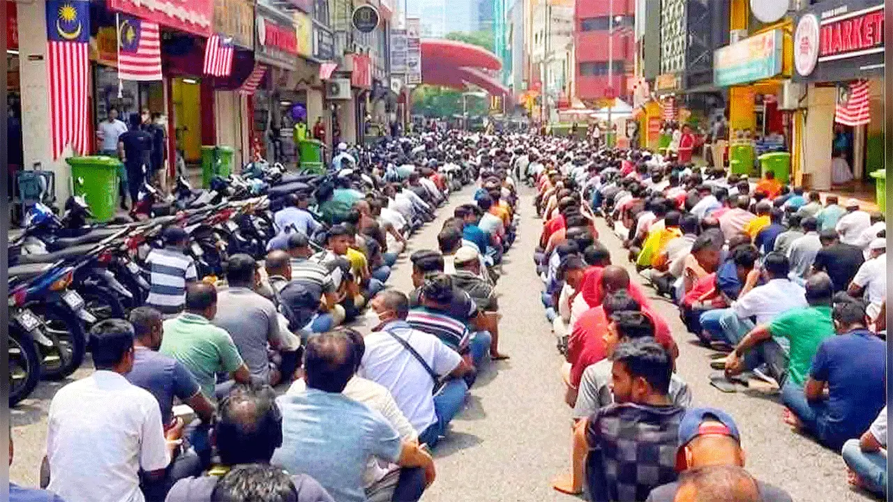 মালয়েশিয়া বাংলাদেশী মার্কেট কোতারায়ায় ৪৭২ অভিবাসী আটক