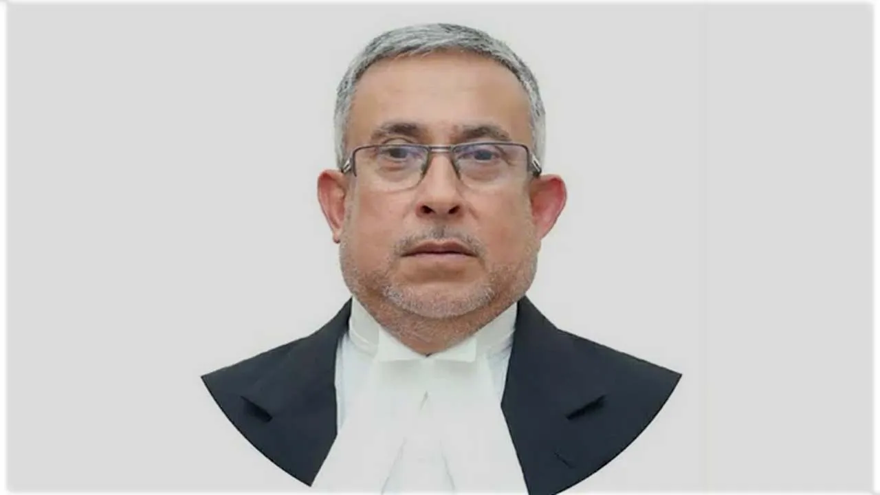 হাইকোর্টের বিচারপতি মামনুন রহমানের পদত্যাগপত্র রাষ্ট্রপতির কাছে প্রেরণ