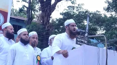 প্রয়োজনে রক্ত দিয়ে দেশের প্রতি ইঞ্চি মাটি রক্ষা করব