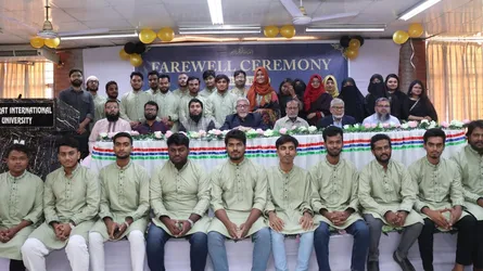 মানারাত ইউনিভার্সিটিতে আইন বিভাগের ৩৯তম ব্যাচের শিক্ষার্থীদের বিদায় সংবর্ধনা