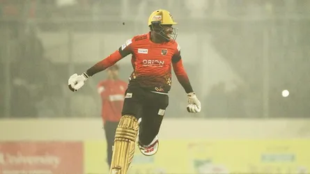 কাঁধের ইনজুরিতে ছিটকে গেলেন ফোর্ড