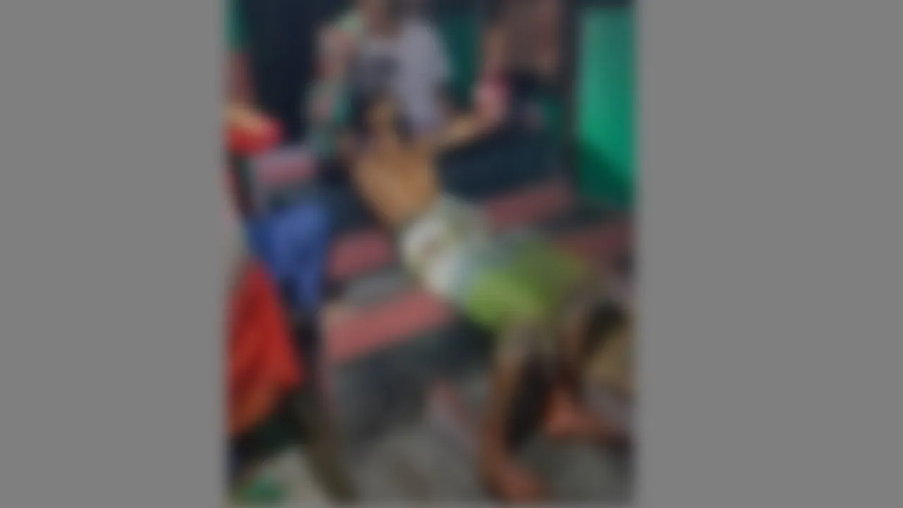 মতলব উত্তরে রাস্তা সংস্কার নিয়ে বিরোধ, যুবককে কুপিয়ে জখম