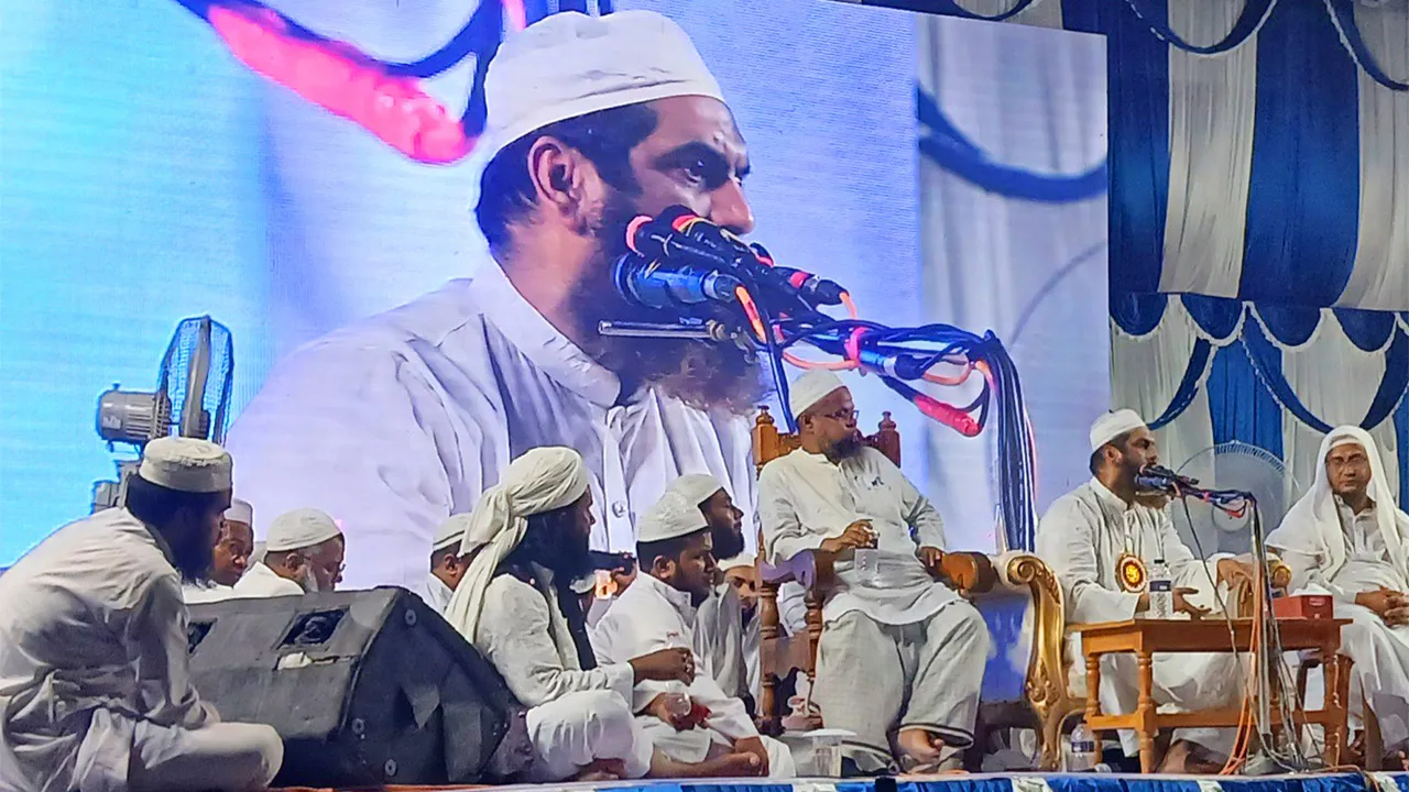 অন্য ধর্মাবলম্বীদের ধর্ম পালনে নিরাপত্তার ব্যবস্থা করবে মুসলিমরা