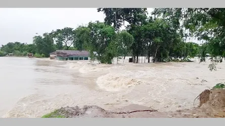 রাজনগরে পানির তোড়ে ভেসে গিয়ে বৃদ্ধের মৃত্যু