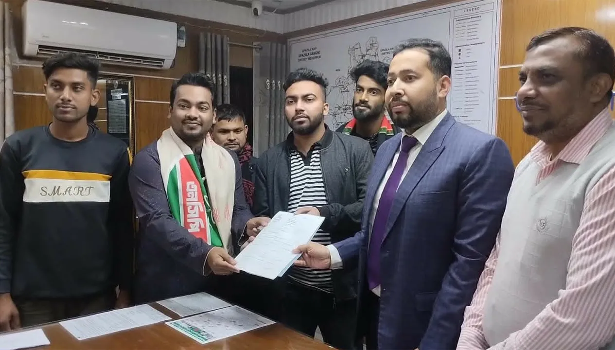 মেহেরপুর-২ আসনে এনসিপির প্রার্থীর মনোনয়নপত্র সংগ্রহ