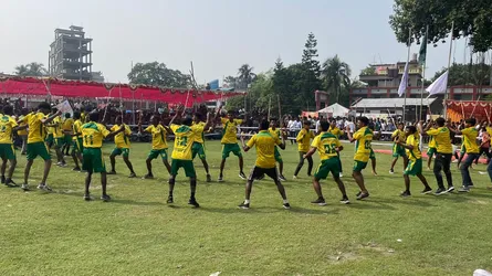 গাংনীতে লাঠিয়াল দলের নজরকাড়া রণকৌশলে লোকজ উৎসবের আমেজ