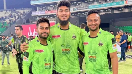 লাহোরের তৃতীয় শিরোপা, সাক্ষী হলেন বাংলাদেশের ৩ জন