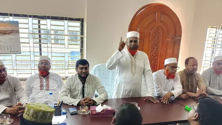 বিপ্লবকে নস্যাৎ করতে কুচক্রী মহল সাম্প্রদায়িকতার কার্ড খেলার পাঁয়তারা করছে