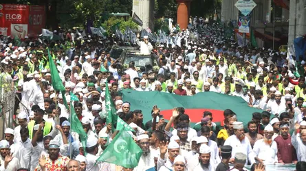 ঈদে মিলাদুন্নবী সা: উপলক্ষে রাজধানীতে জশনে জুলুশ শোভাযাত্রা অনুষ্ঠিত
