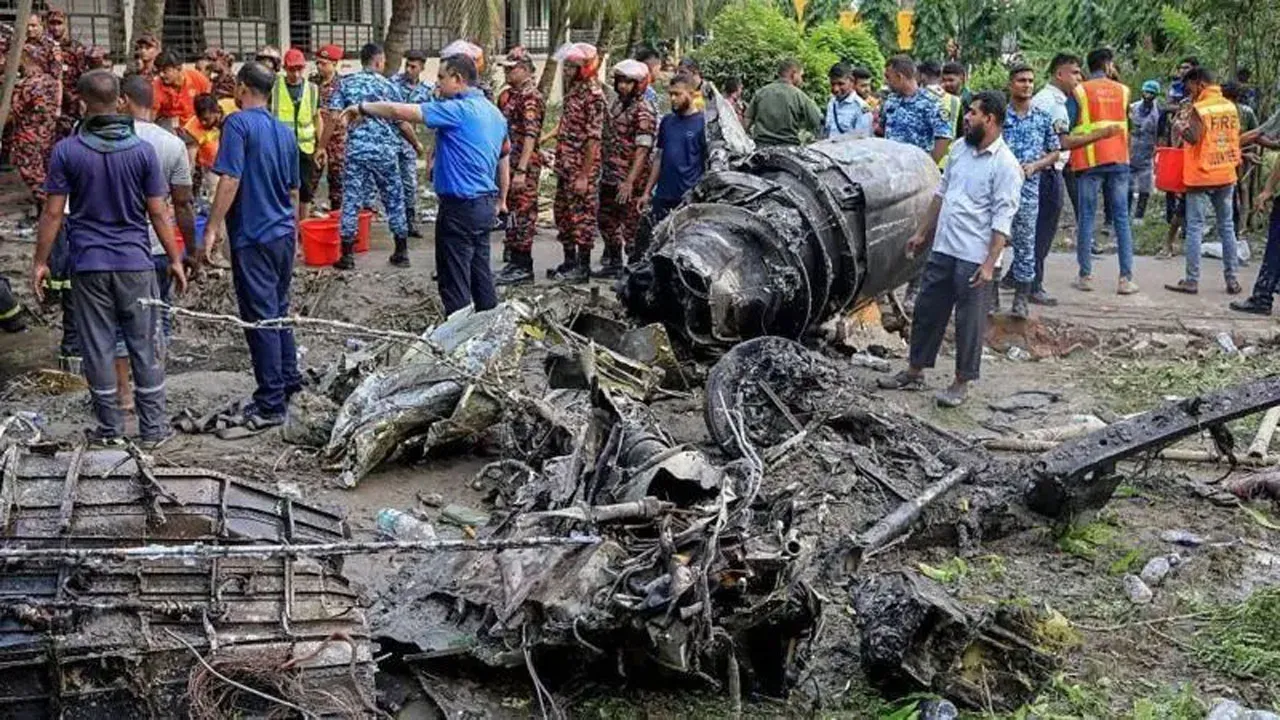 পাইলটের ত্রুটির কারণে মাইলস্টোন স্কুলে বিমান বিধ্বস্ত হয়