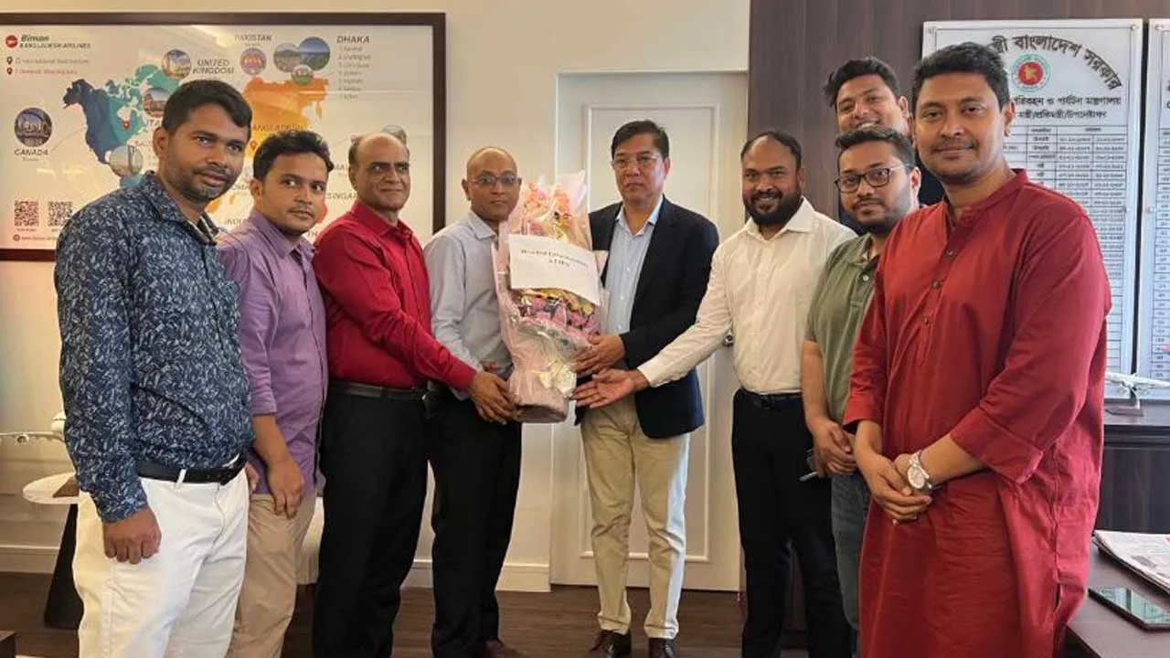 কক্সবাজার আন্তর্জাতিক বিমানবন্দরের উদ্বোধন অক্টোবরে : বিমানমন্ত্রী