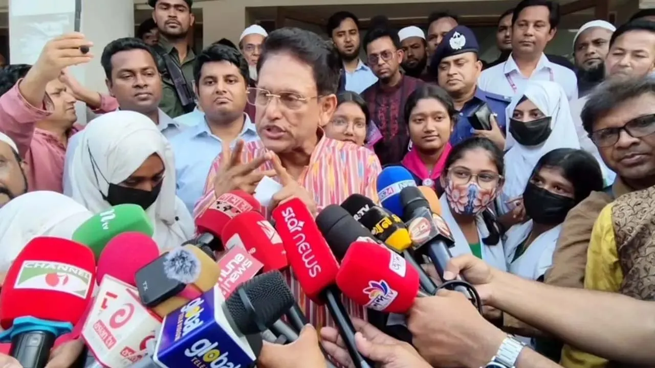 শিক্ষার্থীদের রাস্তায় দাঁড় করিয়ে অতিথিকে শুভেচ্ছা জানানো সম্পূর্ণ নিষিদ্ধ : শিক্ষামন্ত্রী