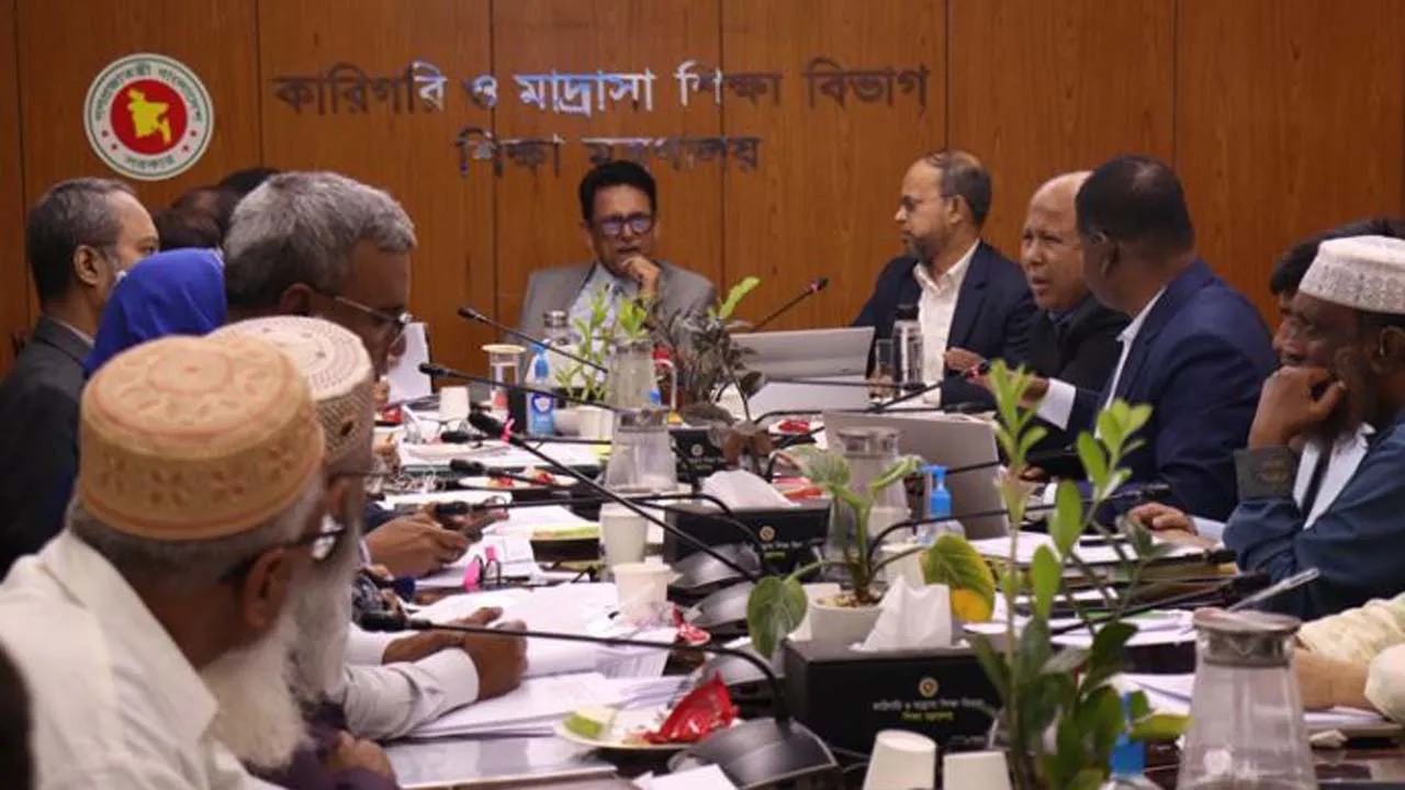 ডিপ্লোমা ইঞ্জিনিয়ারিংয়ের মেয়াদ ৩ বছর করার সম্ভাব্যতা নিয়ে আলোচনা