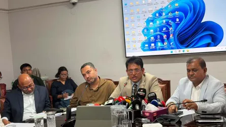 উত্তরপত্র মূল্যায়নে অনিয়ম ধরা পড়লে পরীক্ষকদের শাস্তির মুখোমুখি হতে হবে