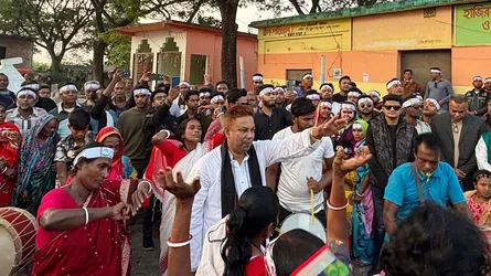 মনিরামপুরে বিএনপি নেতা মিন্টুকে বরণ করে নিলো মতুয়া সম্প্রদায়